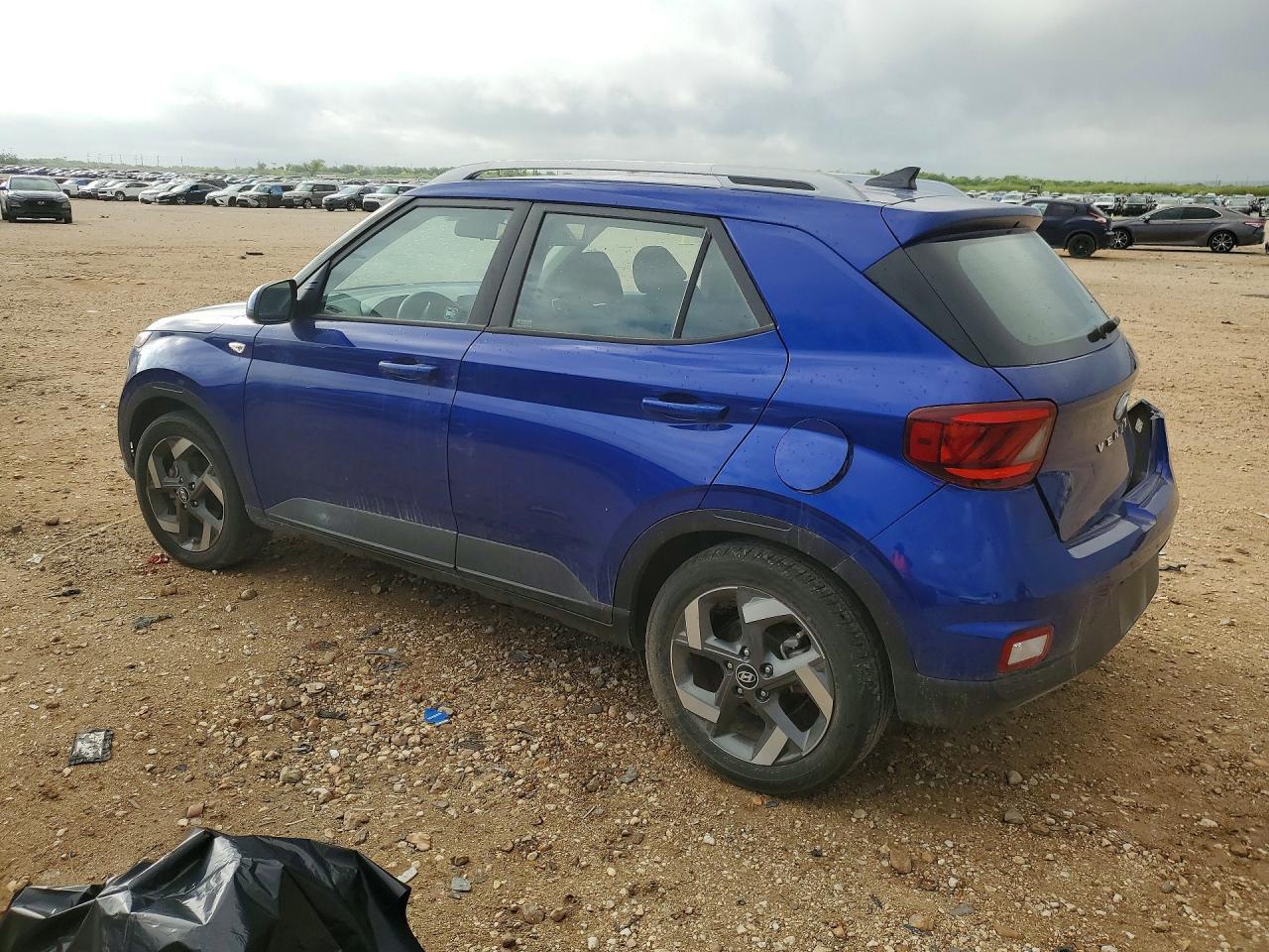 2021 Hyundai Venue Sel - Фото 2