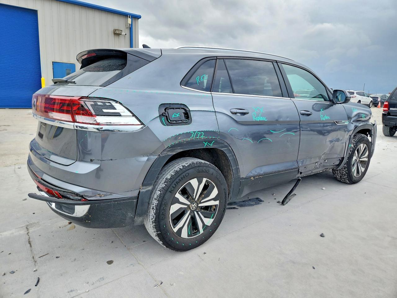 2025 Volkswagen Atlas Cross Sport Se - Image 3