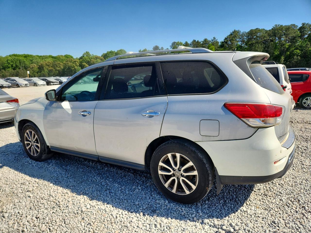 2015 Nissan Pathfinder Sv - Фото 2