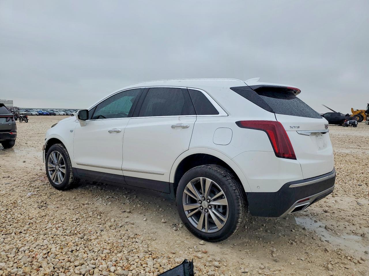 2025 Cadillac Xt5 Premium Luxury - Фото 2