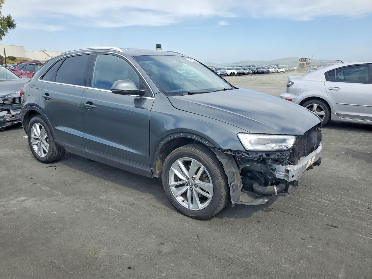 2018 Audi Q3 Premium Plus - Фото 4
