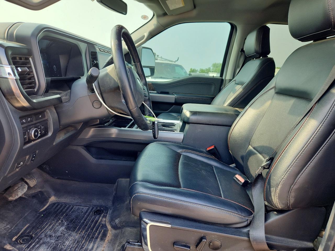 2024 Ford F250 Super Duty - Фото 7
