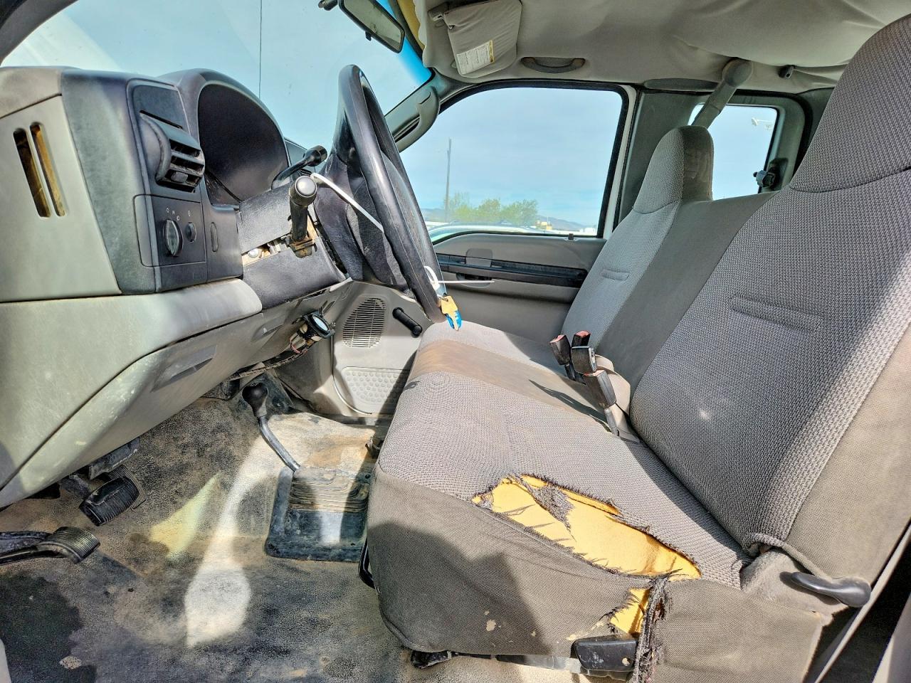 2006 Ford F250 Super Duty - Image 7