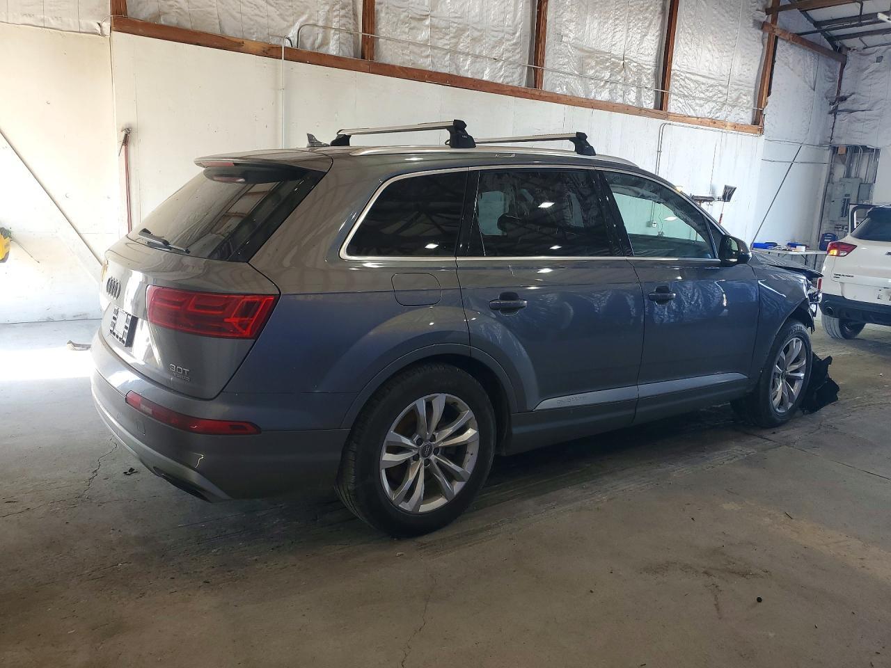 2017 Audi Q7 Premium Plus - Image 3
