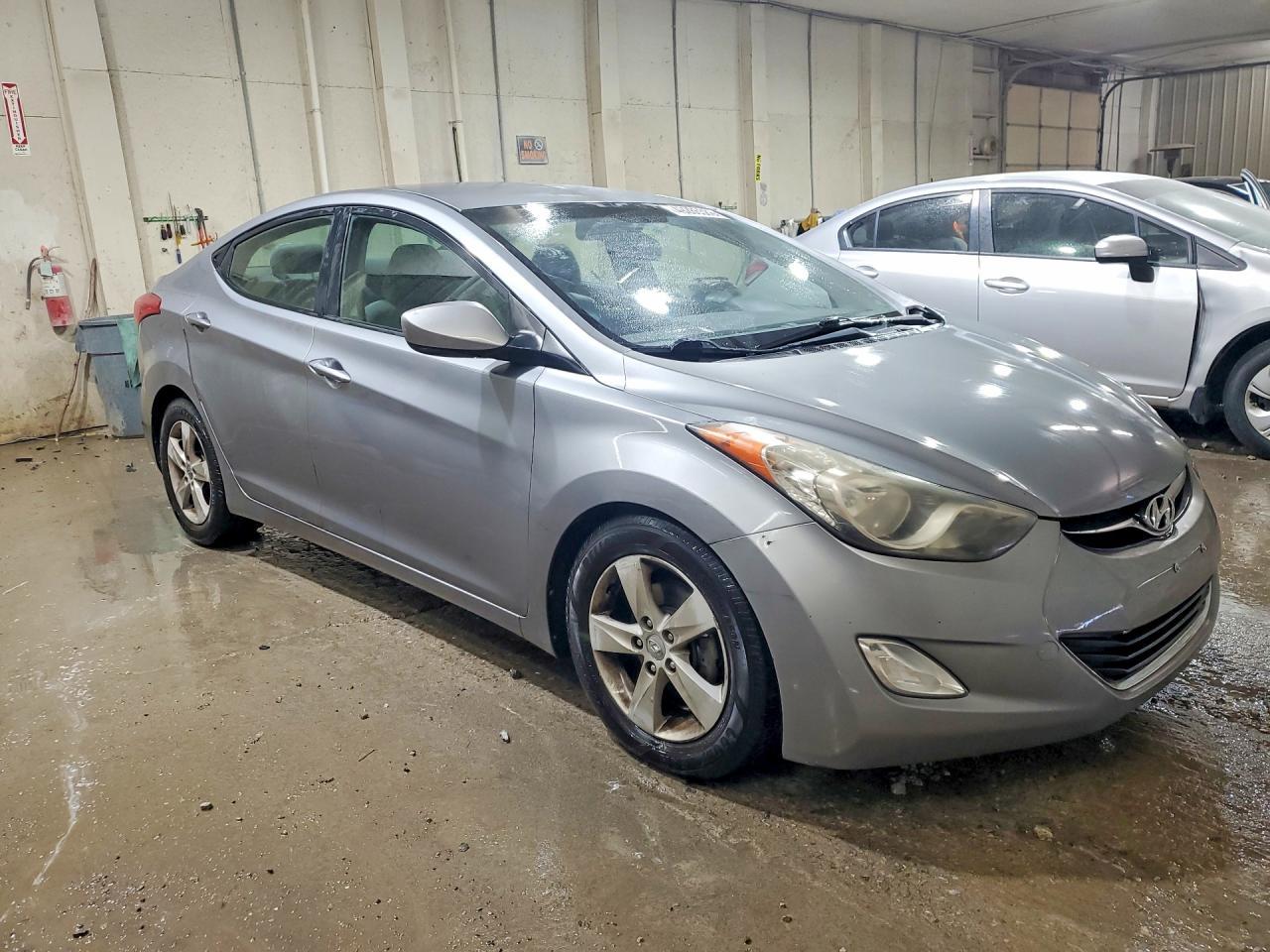 2013 Hyundai Elantra Gls - Фото 4