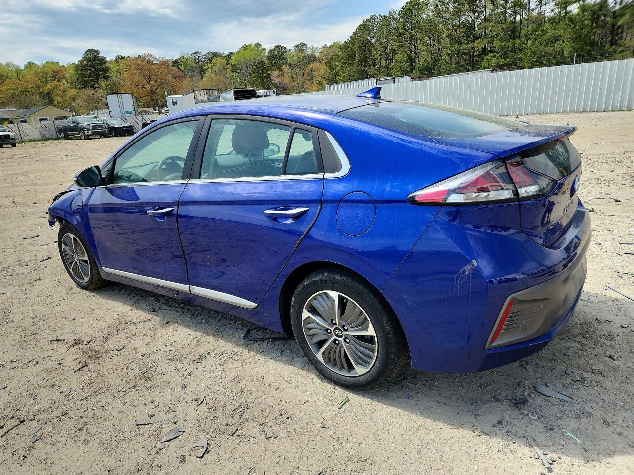 2022 Hyundai Ioniq Limited - Image 2