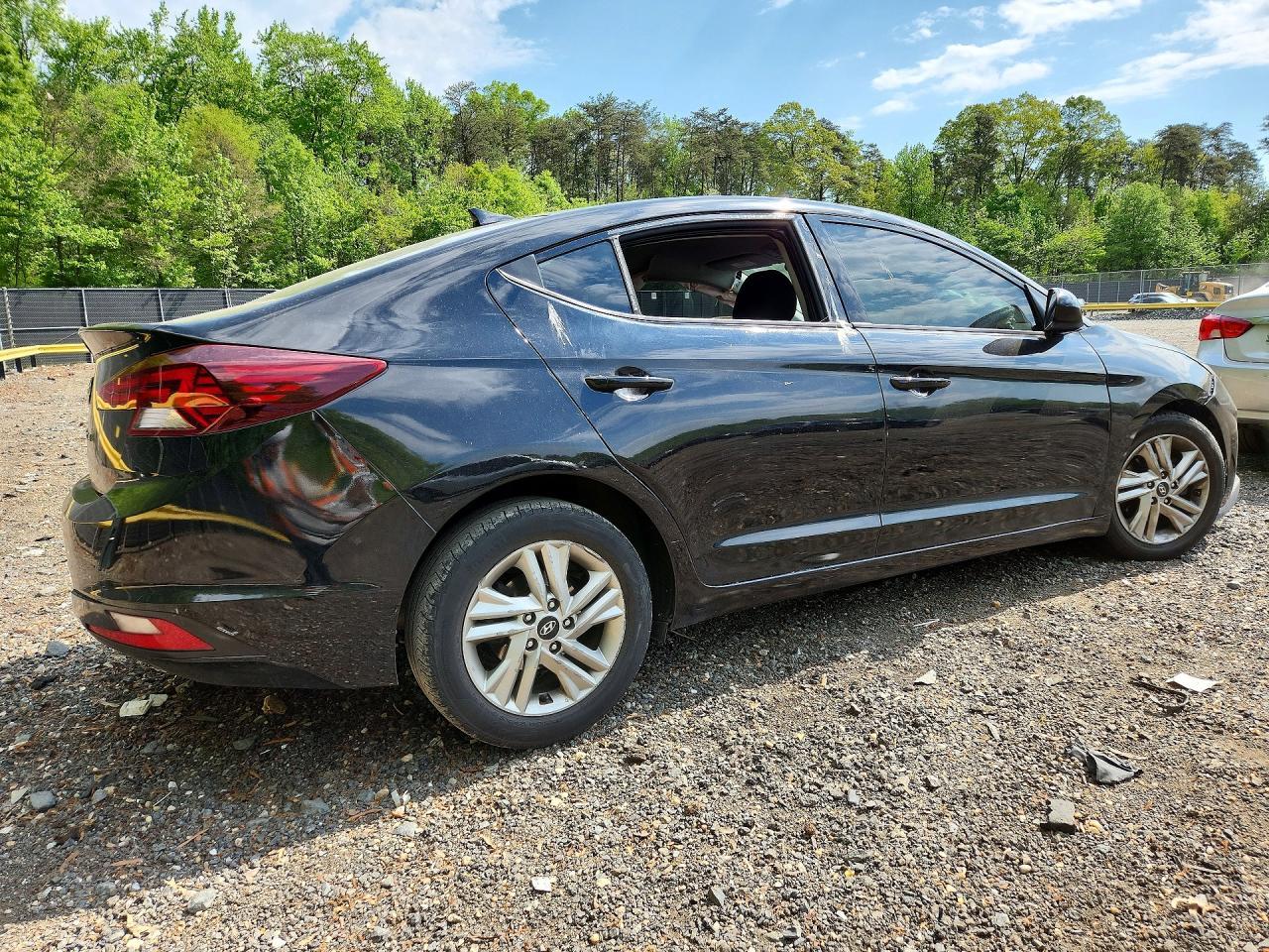 2020 Hyundai Elantra Sel - Image 3