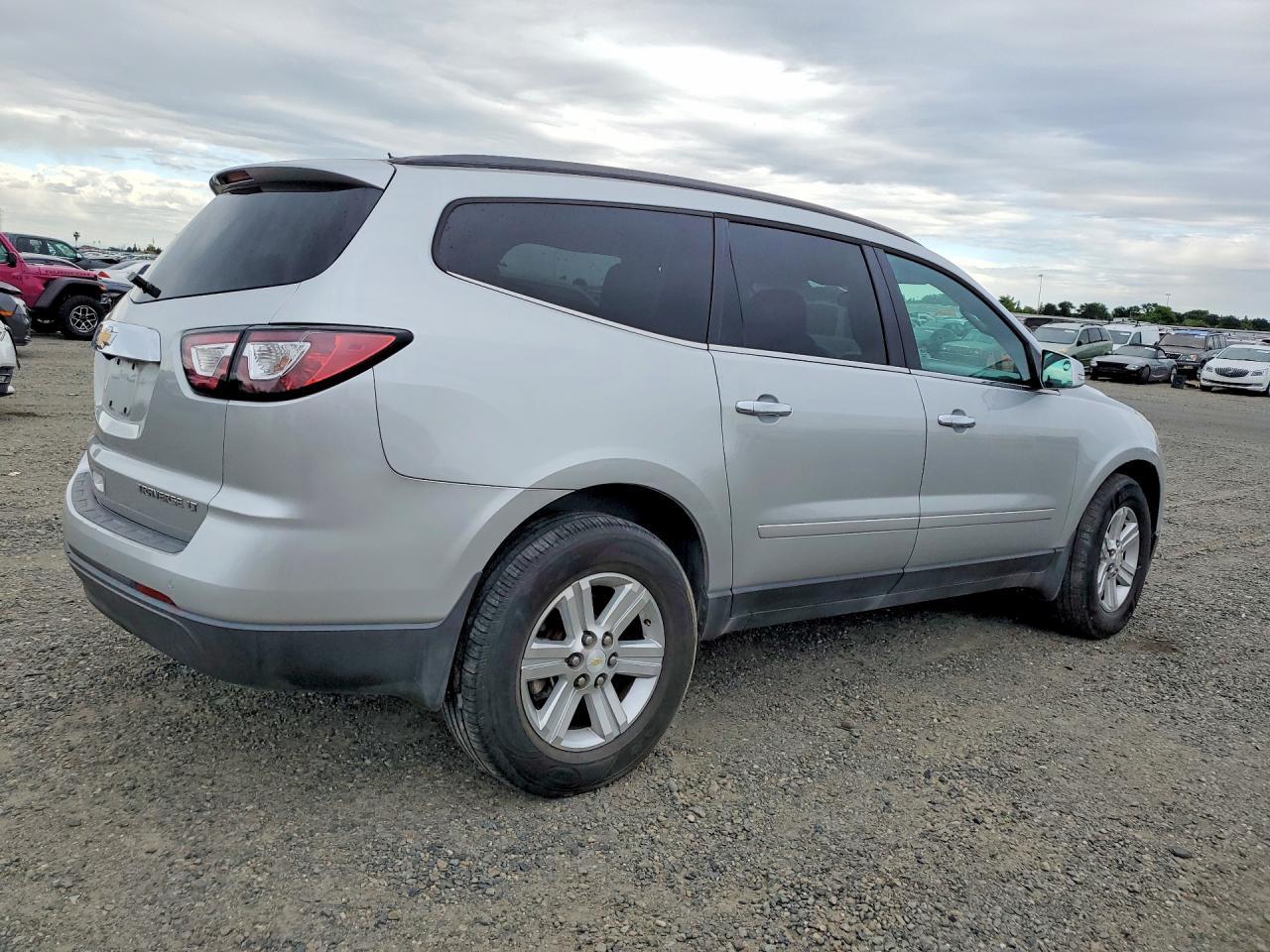 2013 Chevrolet Traverse Lt - Фото 3