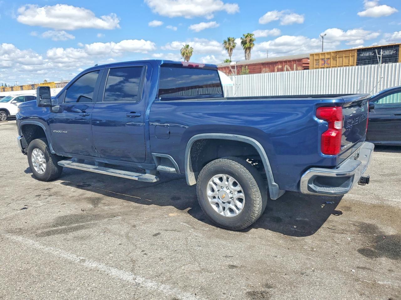 2022 Chevrolet Silverado K2500 Heavy Duty Lt - Image 2