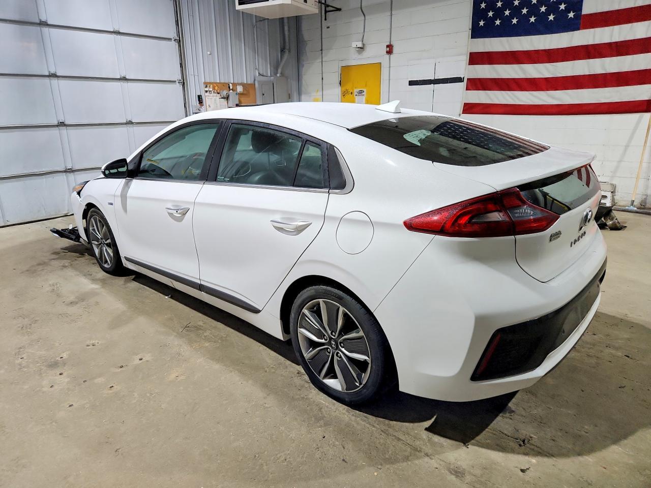 2018 Hyundai Ioniq Limited - Фото 2