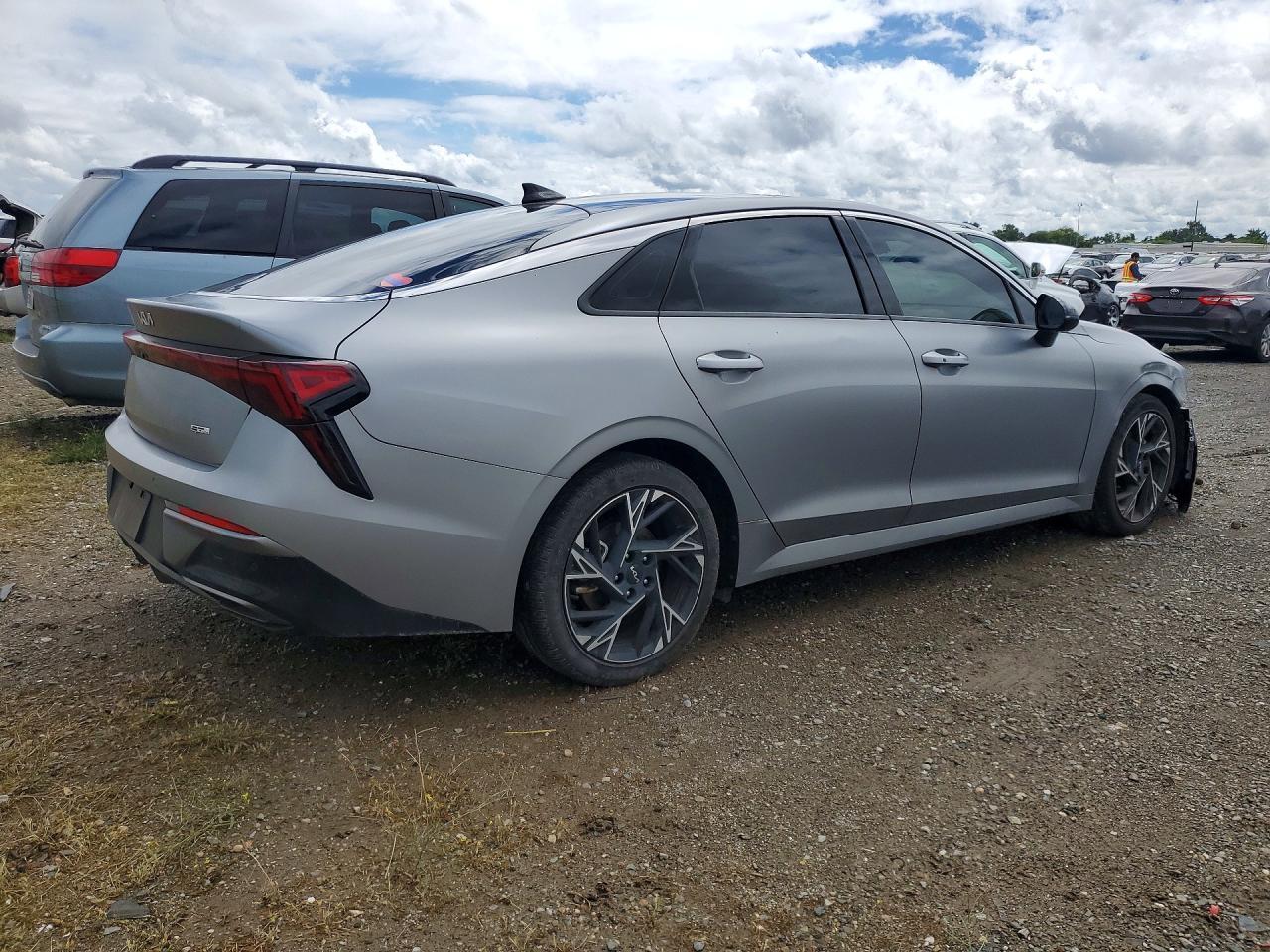 2025 Kia K5 Gt Line - Image 3