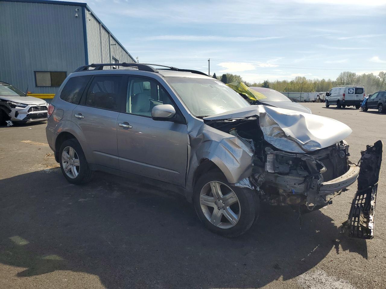 2010 Subaru Forester 2.5X Premium - Фото 4