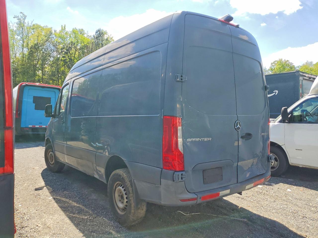 2019 Mercedes Benz Sprinter 2500 Delivery Van - Фото 2
