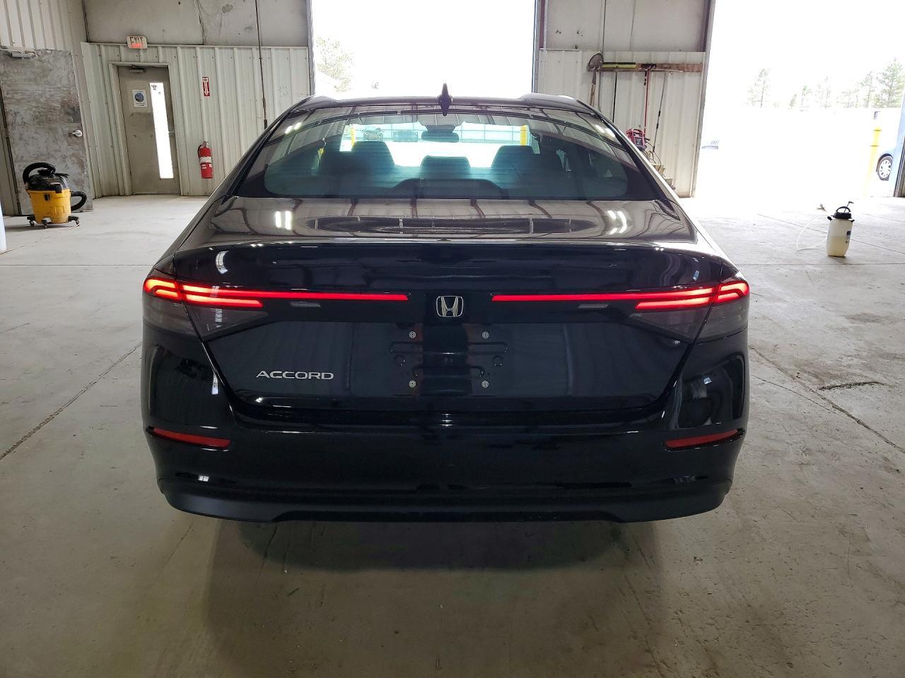2025 Honda Accord Lx - Фото 6
