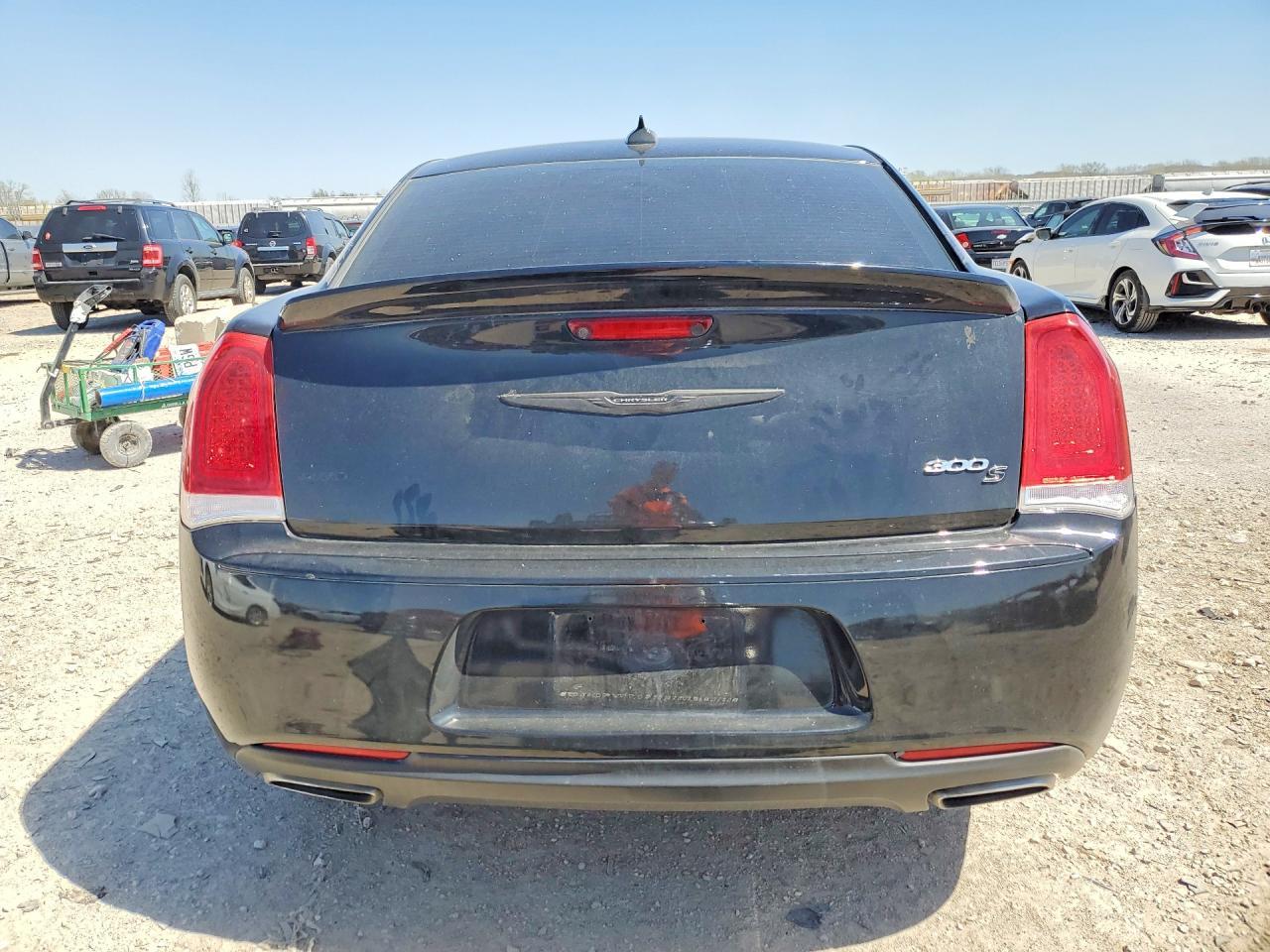 2016 Chrysler 300 S - Фото 6