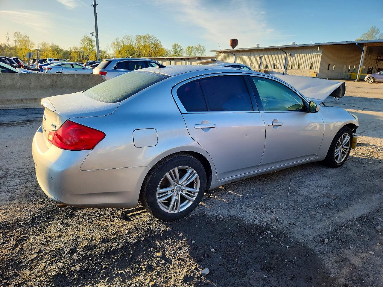 2013 Infiniti G37 Sedan X - Фото 3