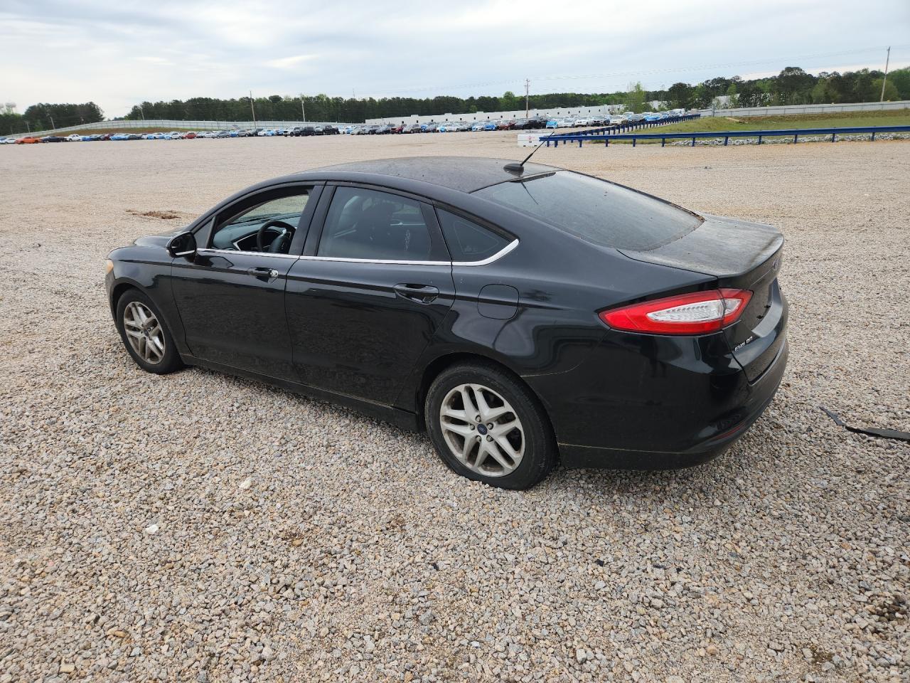 2014 Ford Fusion Se - Фото 2