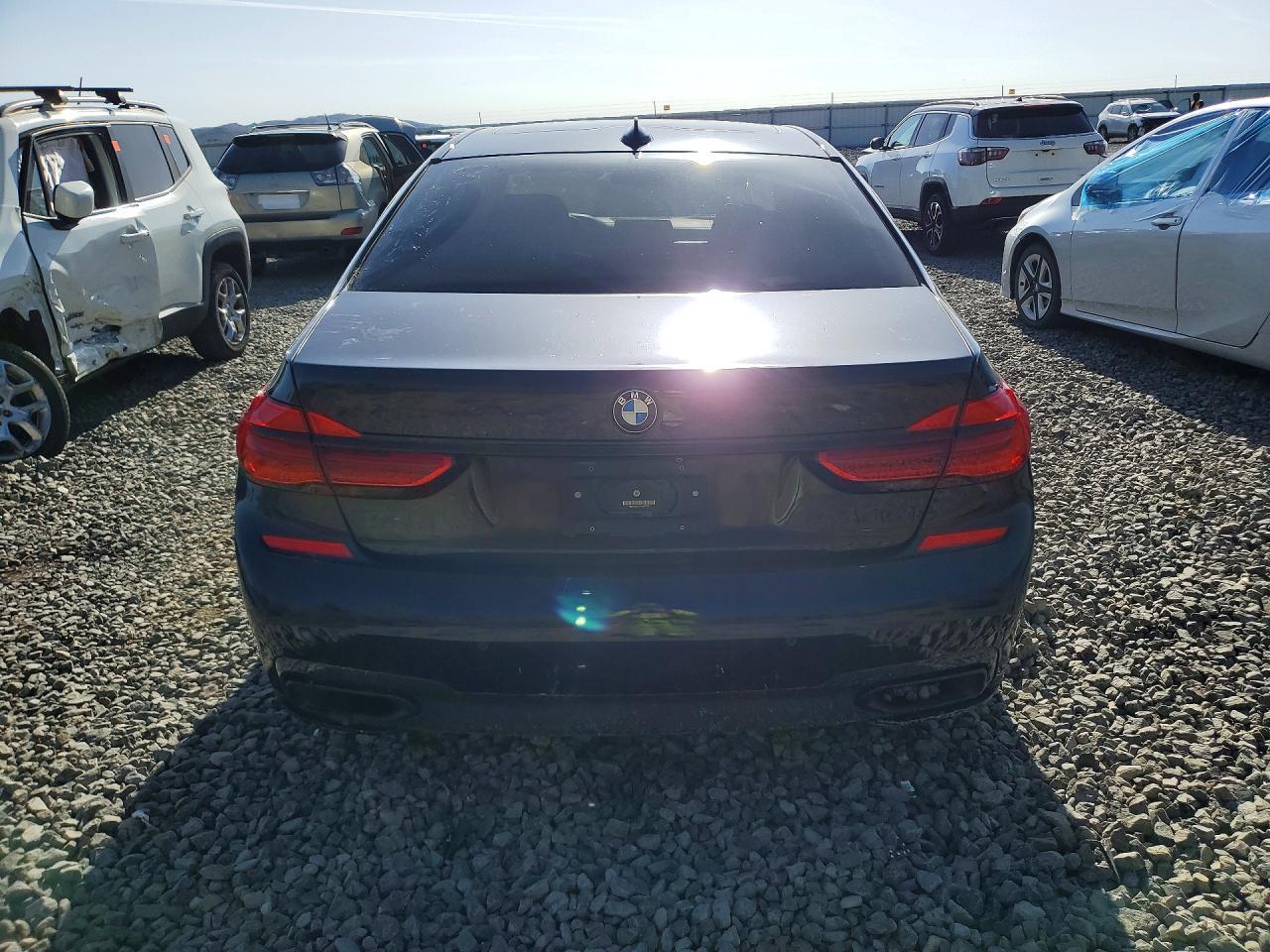 2017 BMW 750 I - Image 6