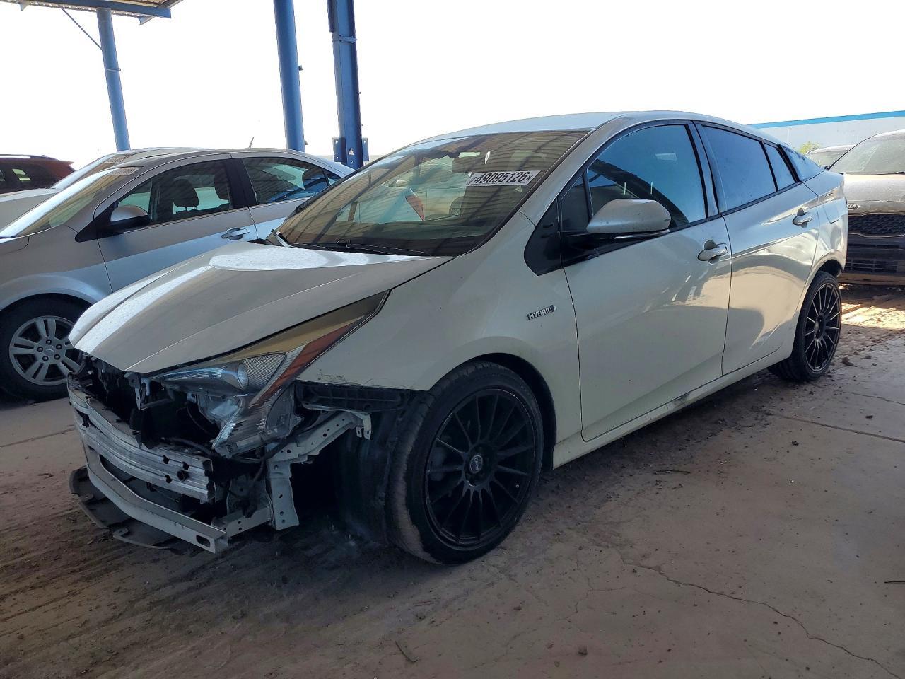 2016 Toyota Prius Three