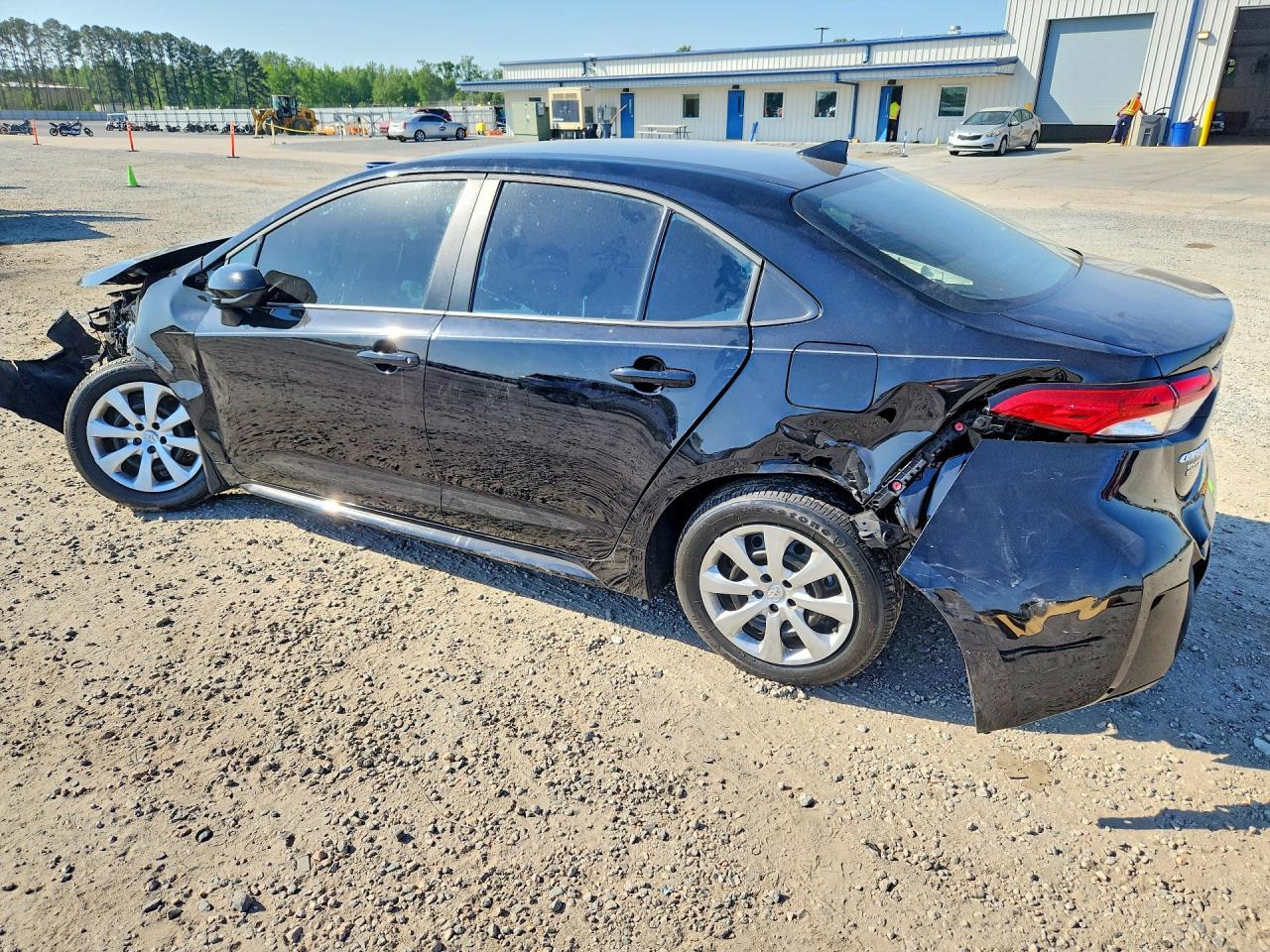 2026 Toyota Corolla Le - Фото 2