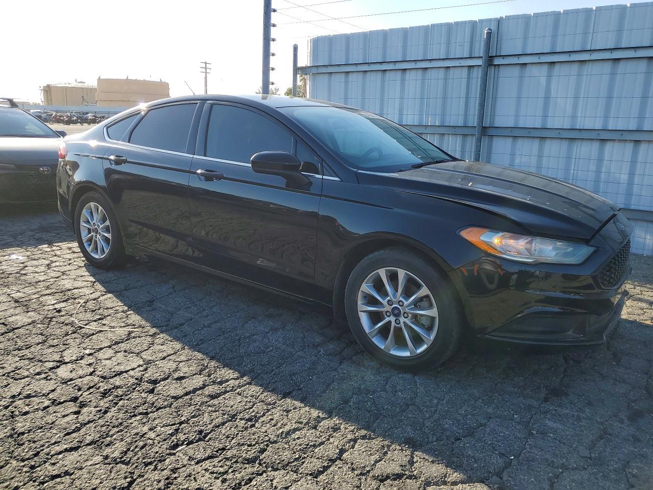 2017 Ford Fusion Se - Image 4