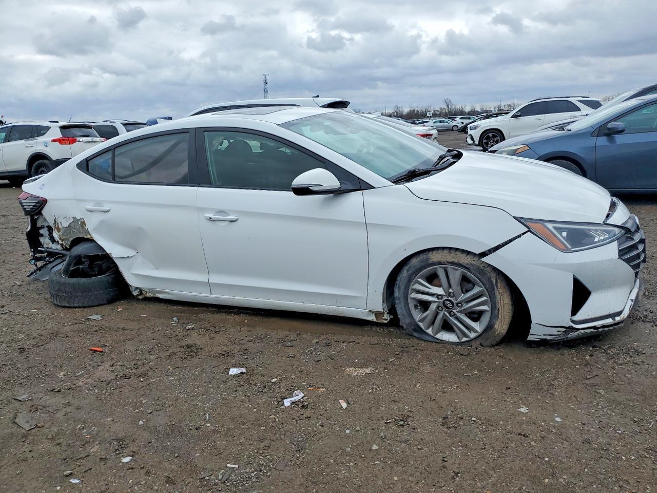 2020 Hyundai Elantra Sel - Фото 4