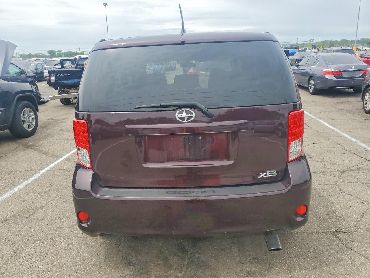 2011 Toyota Scion Xb - Фото 6