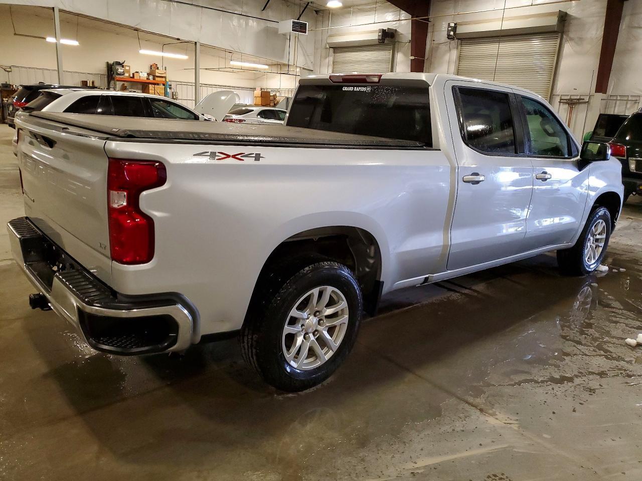 2022 Chevrolet Silverado Ltd K1500 Lt - Image 3