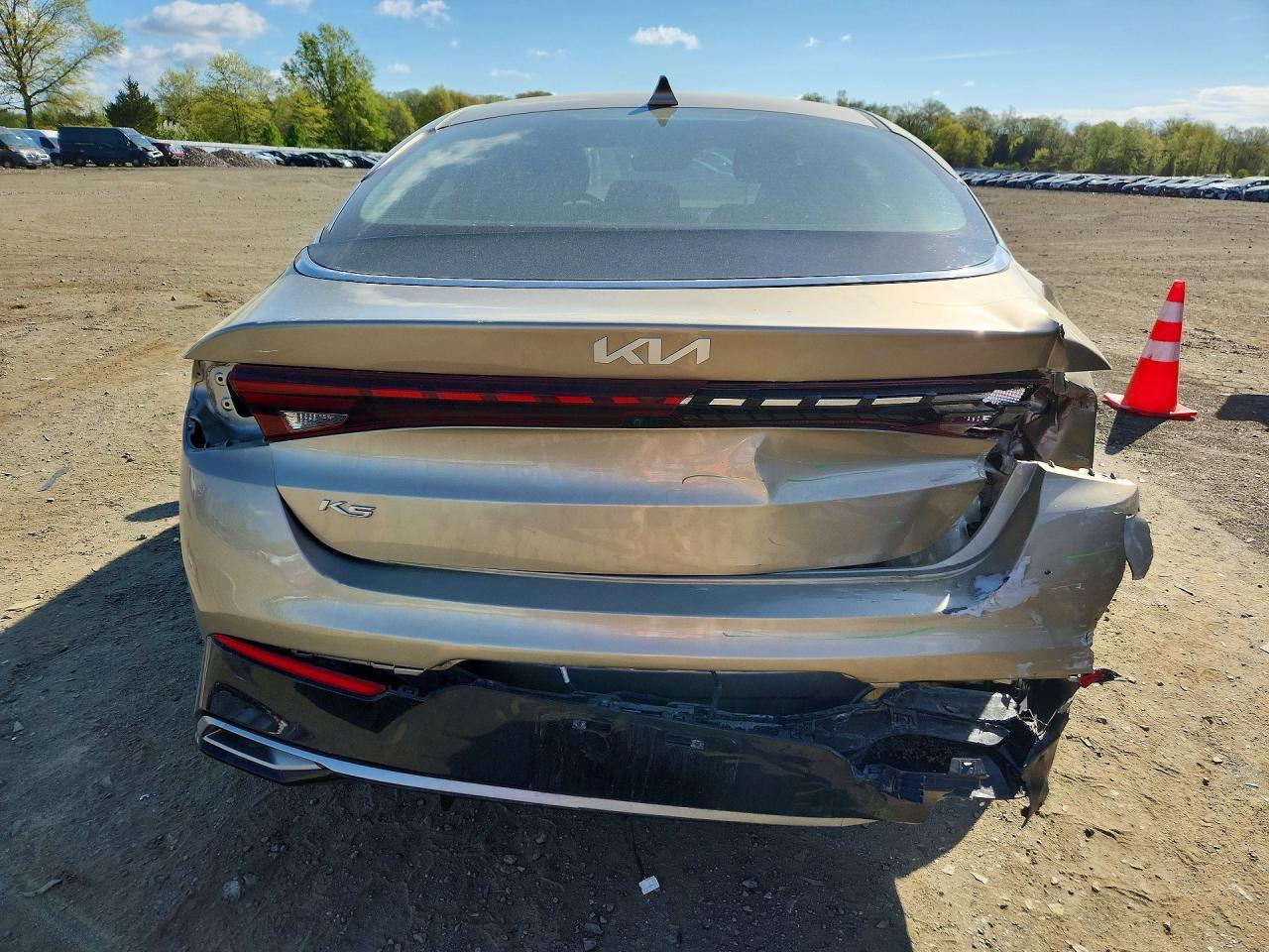 2022 Kia K5 Lxs - Image 6