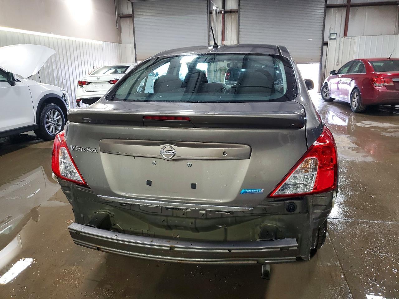 2015 Nissan Versa 1.6 S Plus - Image 6