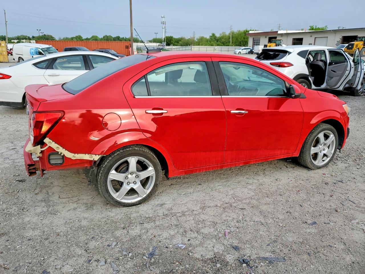 2015 Chevrolet Sonic Ltz - Фото 3