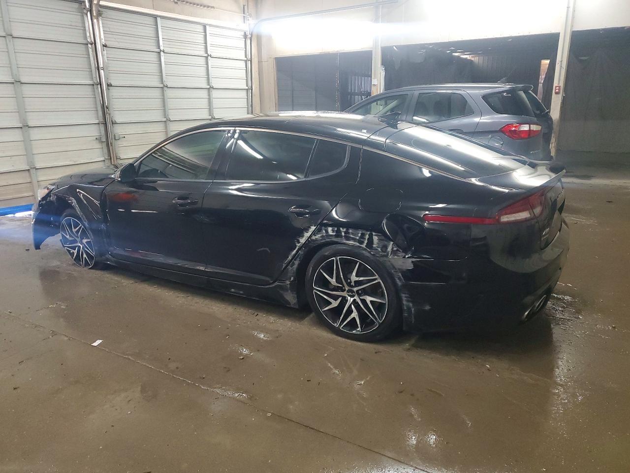 2022 Kia Stinger Gt-Line - Image 2