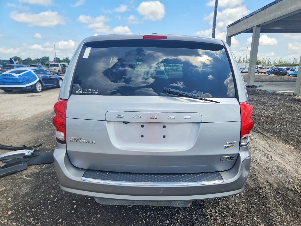 2018 Dodge Grand Caravan Sxt - Фото 6