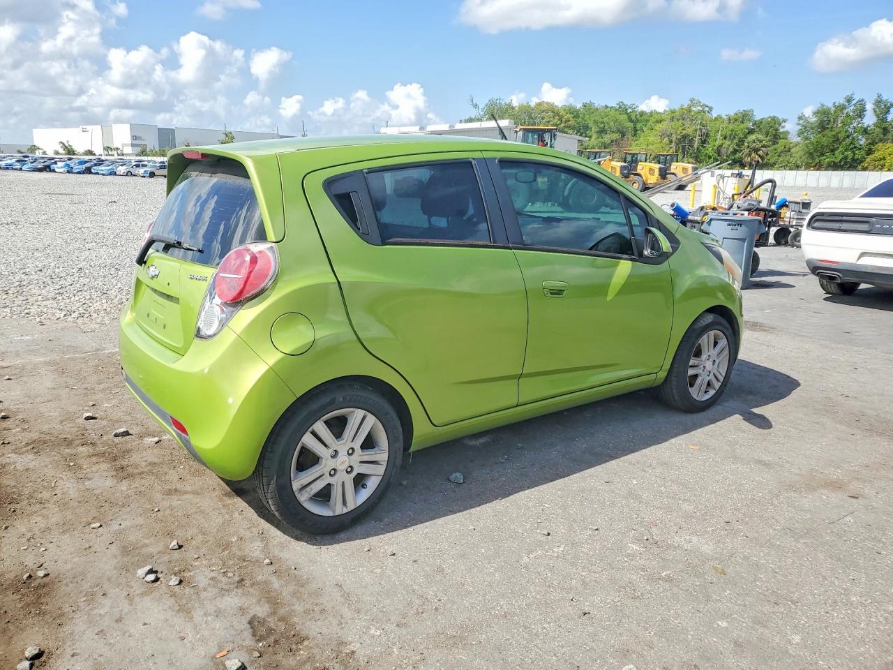 2013 Chevrolet Spark 1Lt - Image 3