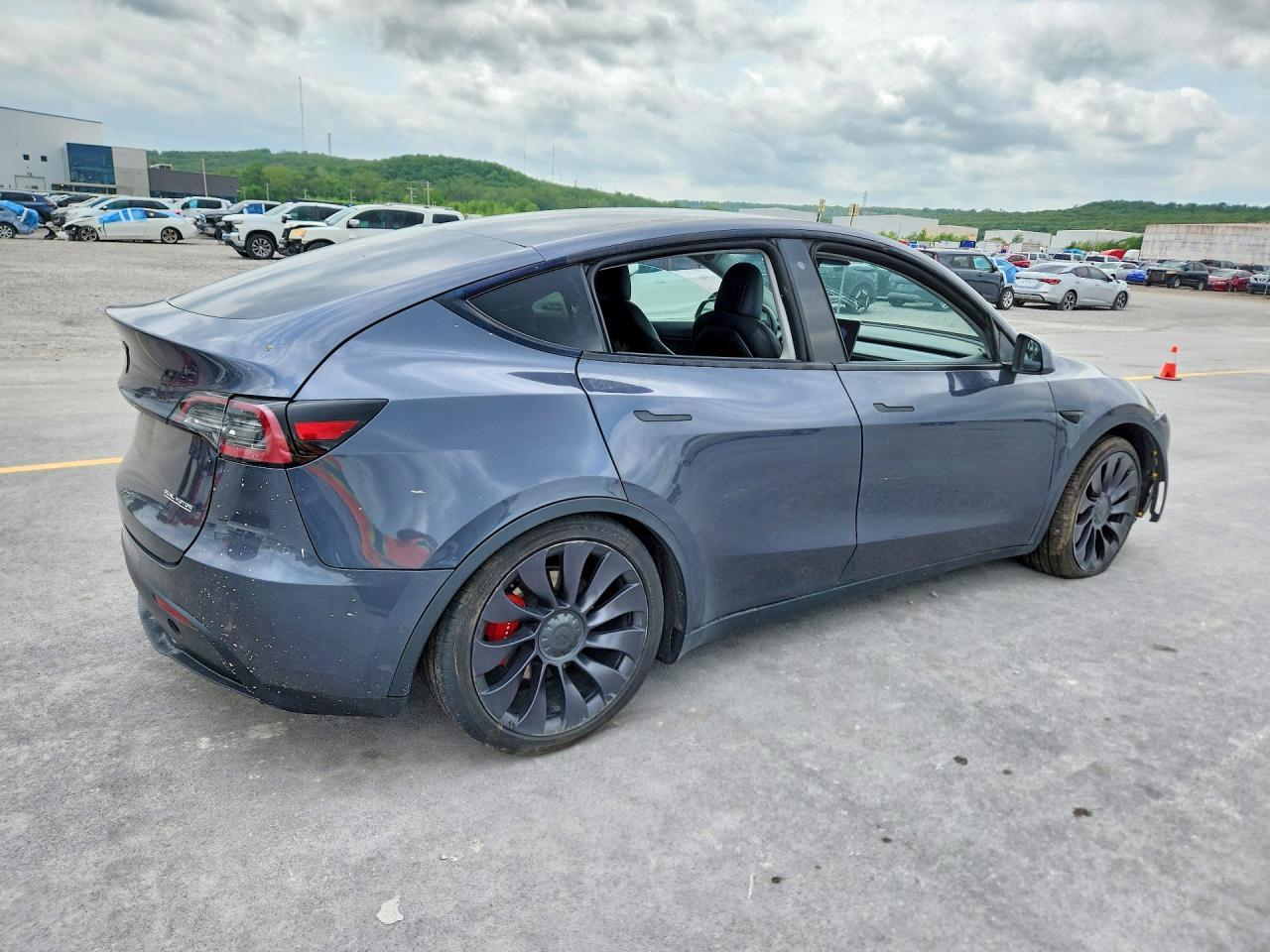 2020 Tesla Model Y - Image 3
