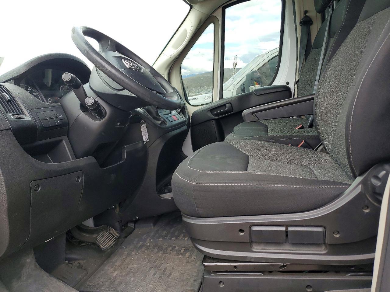 2021 Ram Promaster 2500 Utility / Service Van - Фото 7