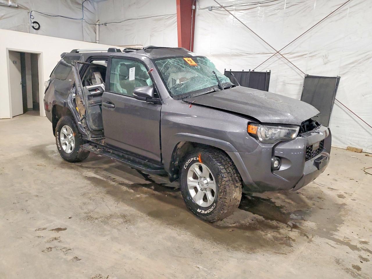 2022 Toyota 4Runner Sr5 Premium - Image 4
