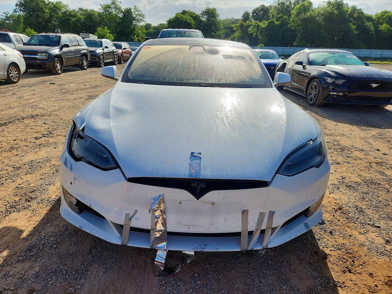 2017 Tesla Model S - Image 5