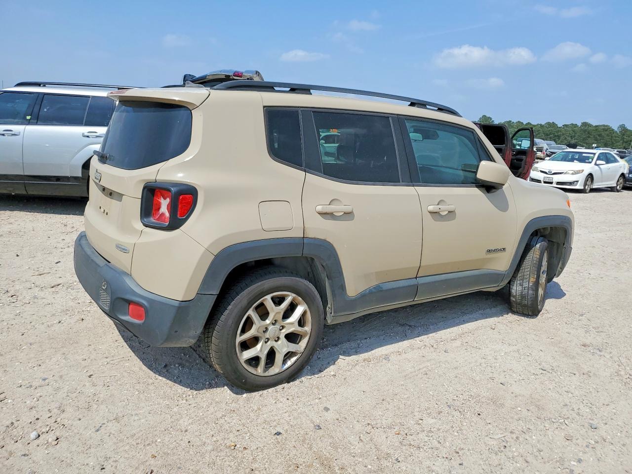 2016 Jeep Renegade Latitude - Фото 3