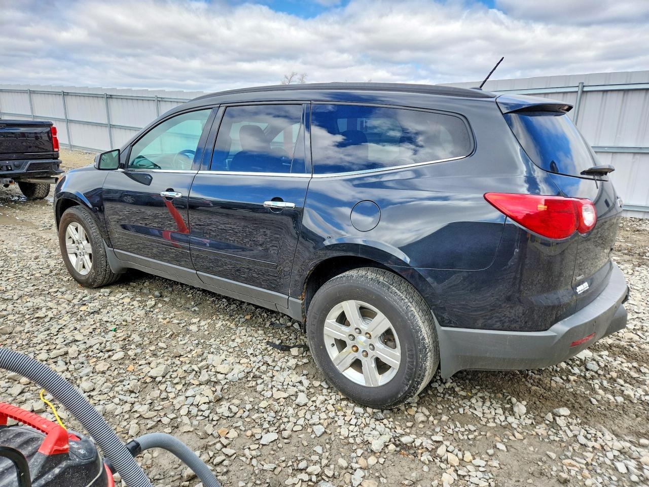 2012 Chevrolet Traverse Lt - Фото 2