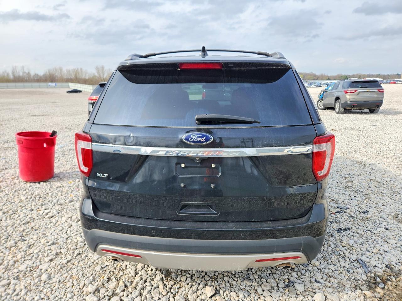 2016 Ford Explorer Xlt - Фото 6