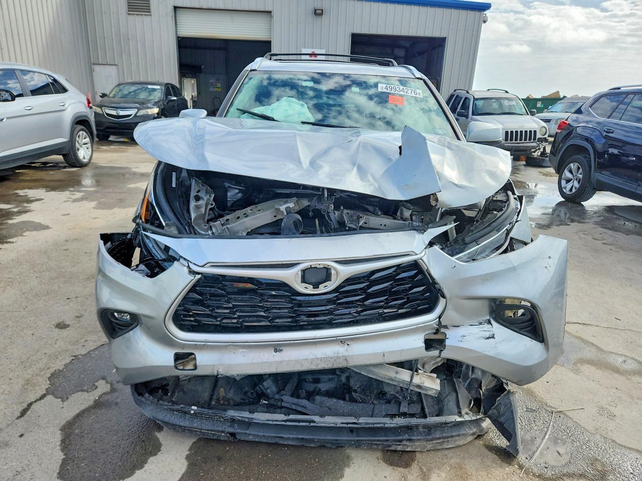 2021 Toyota Highlander Xle - Image 5