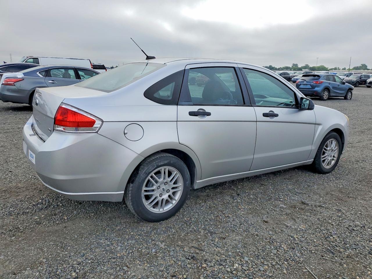 2010 Ford Focus Se - Image 3