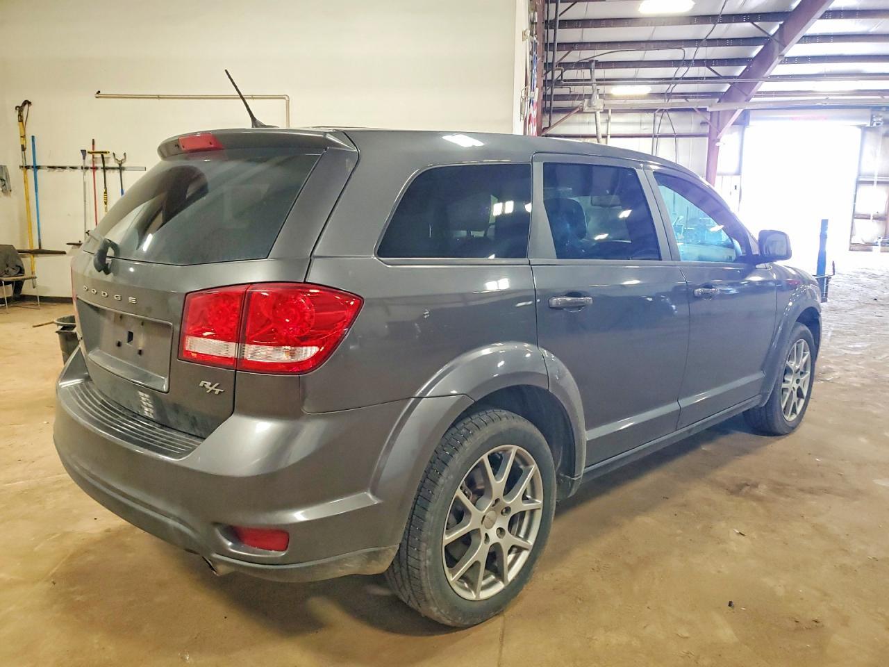 2015 Dodge Journey R - Фото 3