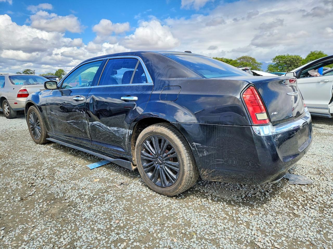 2011 Chrysler 300C - Image 2