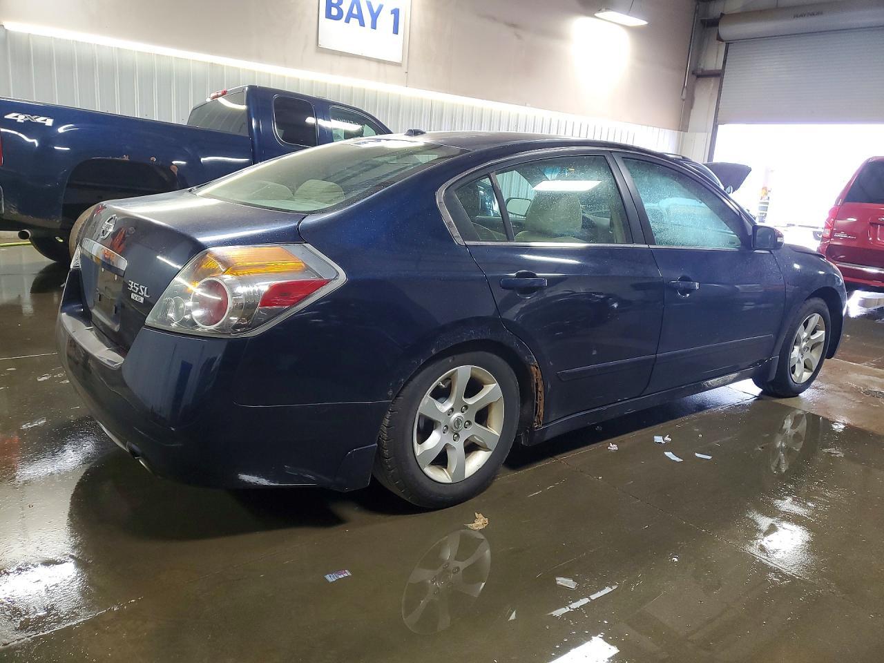 2008 Nissan Altima 3.5 Se - Image 3