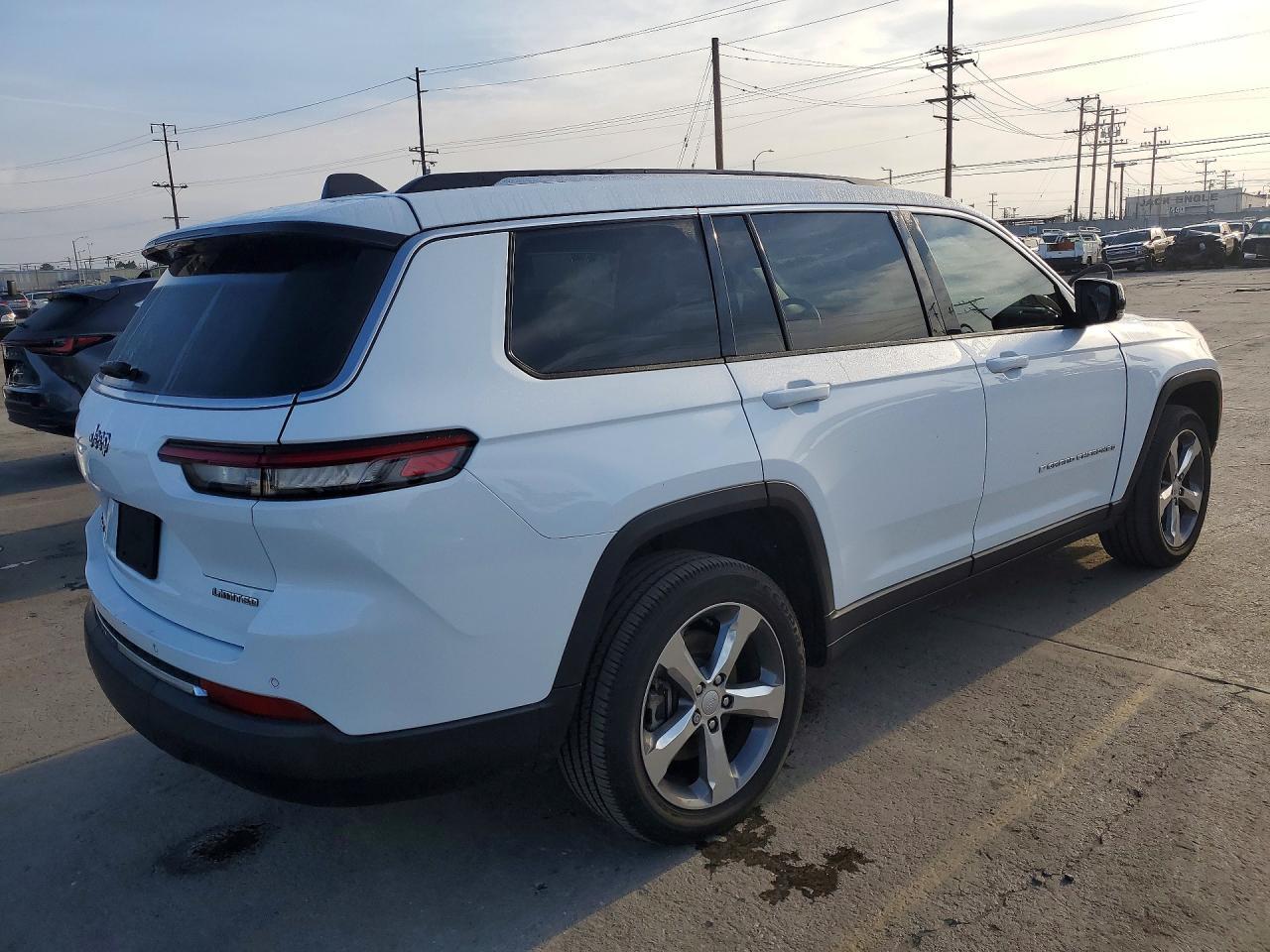 2021 Jeep Grand Cherokee L Limited - Image 3