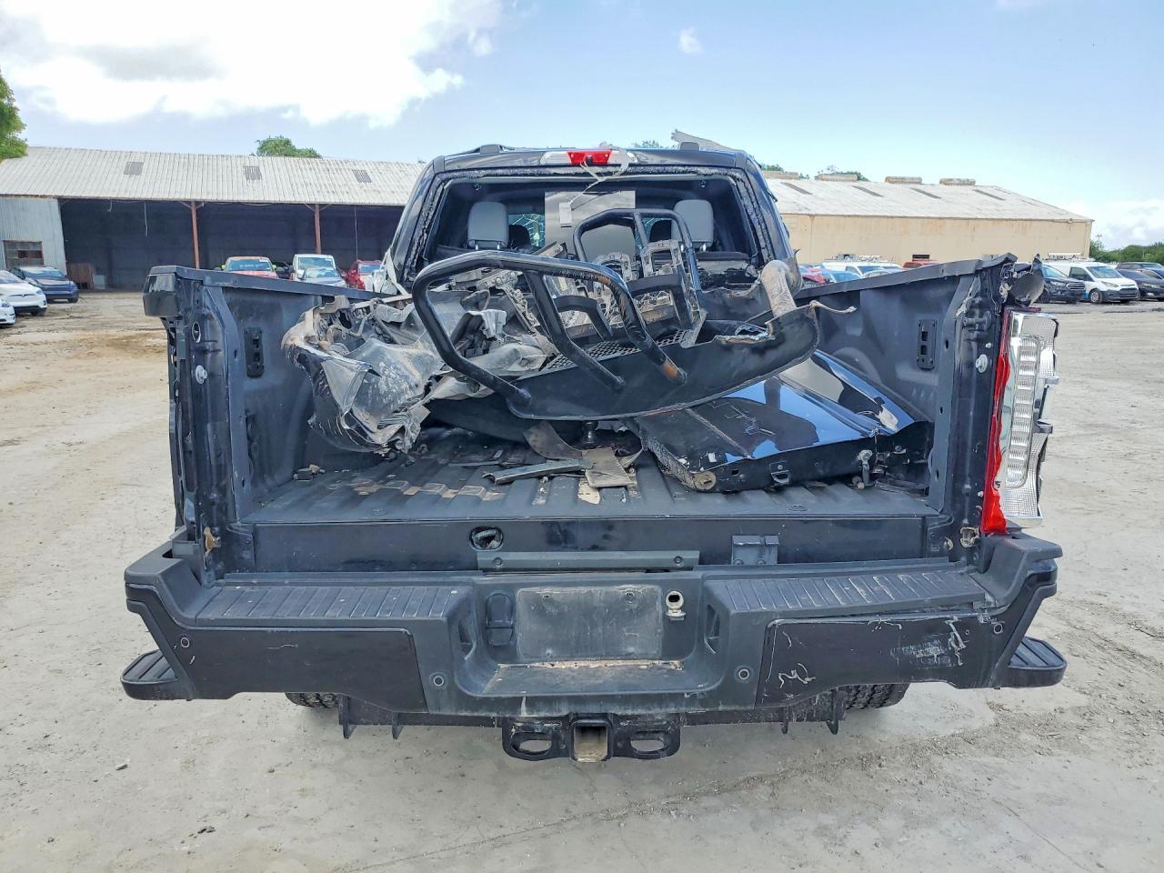 2025 Ford F250 Super Duty - Фото 6