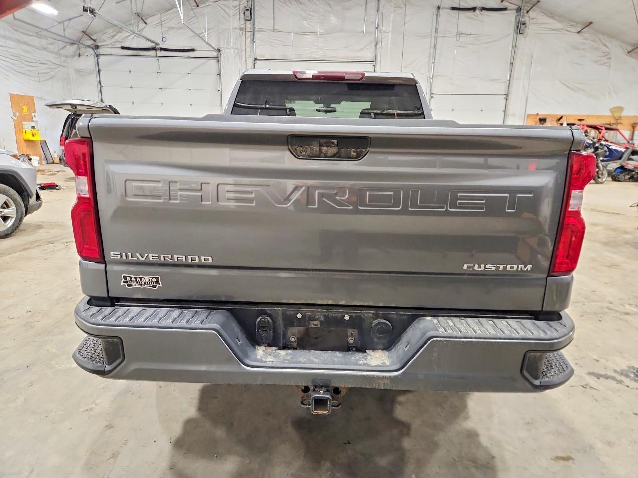 2021 Chevrolet Silverado K1500 Custom - Фото 6