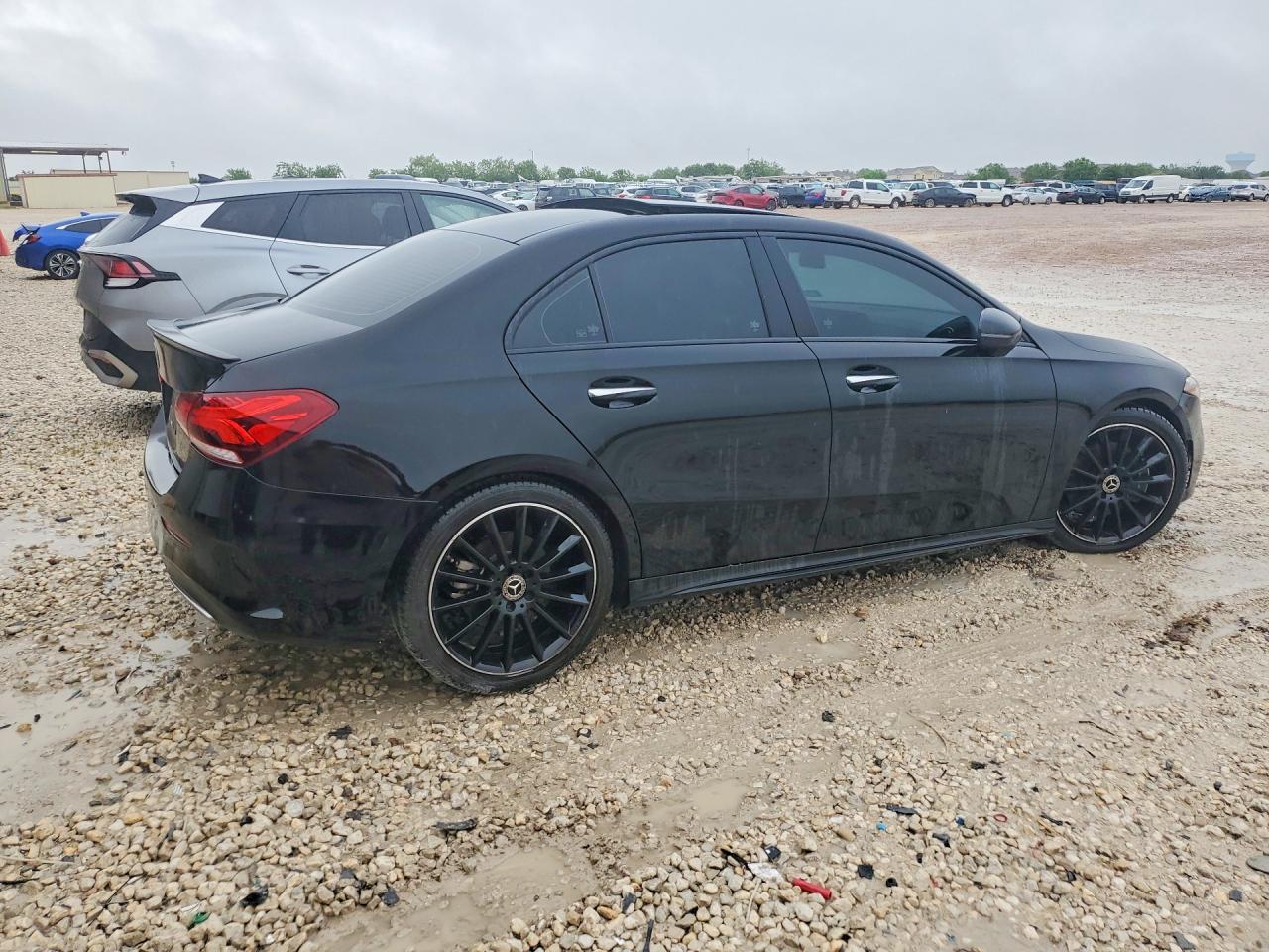 2020 Mercedes-Benz A 220 - Фото 3